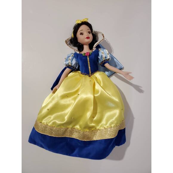 Disney Princess Snow White 14" Porcelain Brass Key Keepsake Doll Collectible - Picture 1 of 13